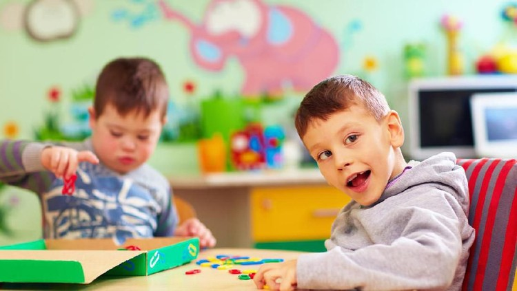 Sering Dianggap Sama, Ini Perbedaan Down Syndrome dan Autisme